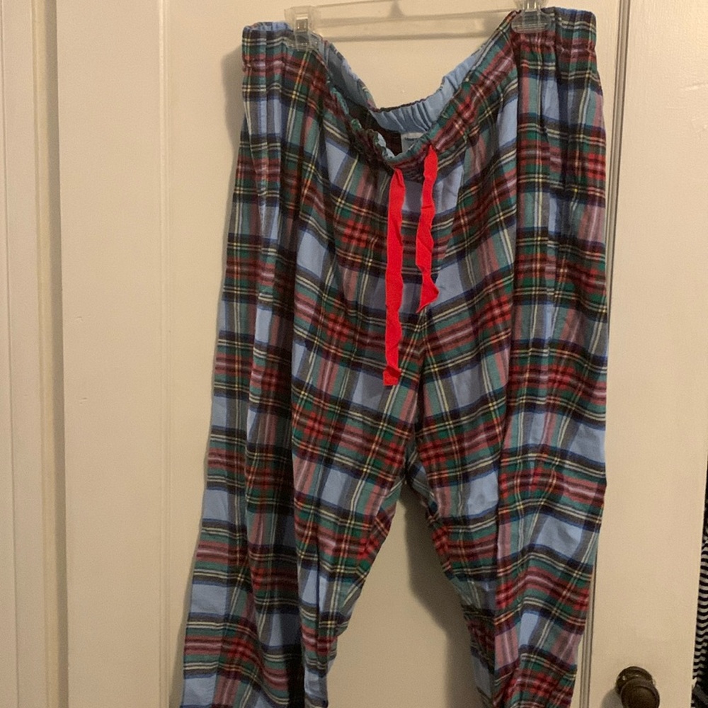 Cute jammie bottoms. Worn and washed once
